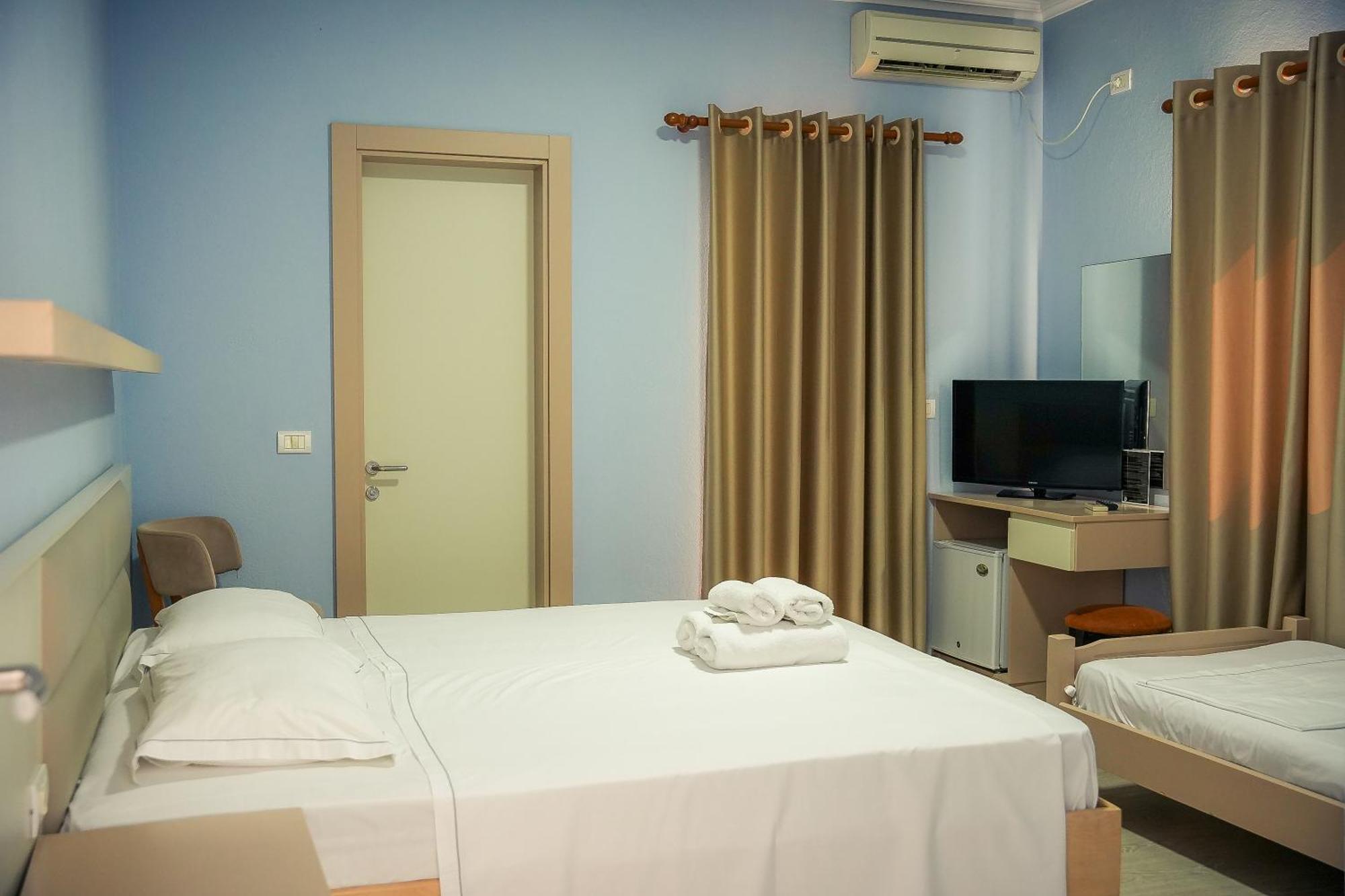 Hotel Andi Durrës Eksteriør bilde