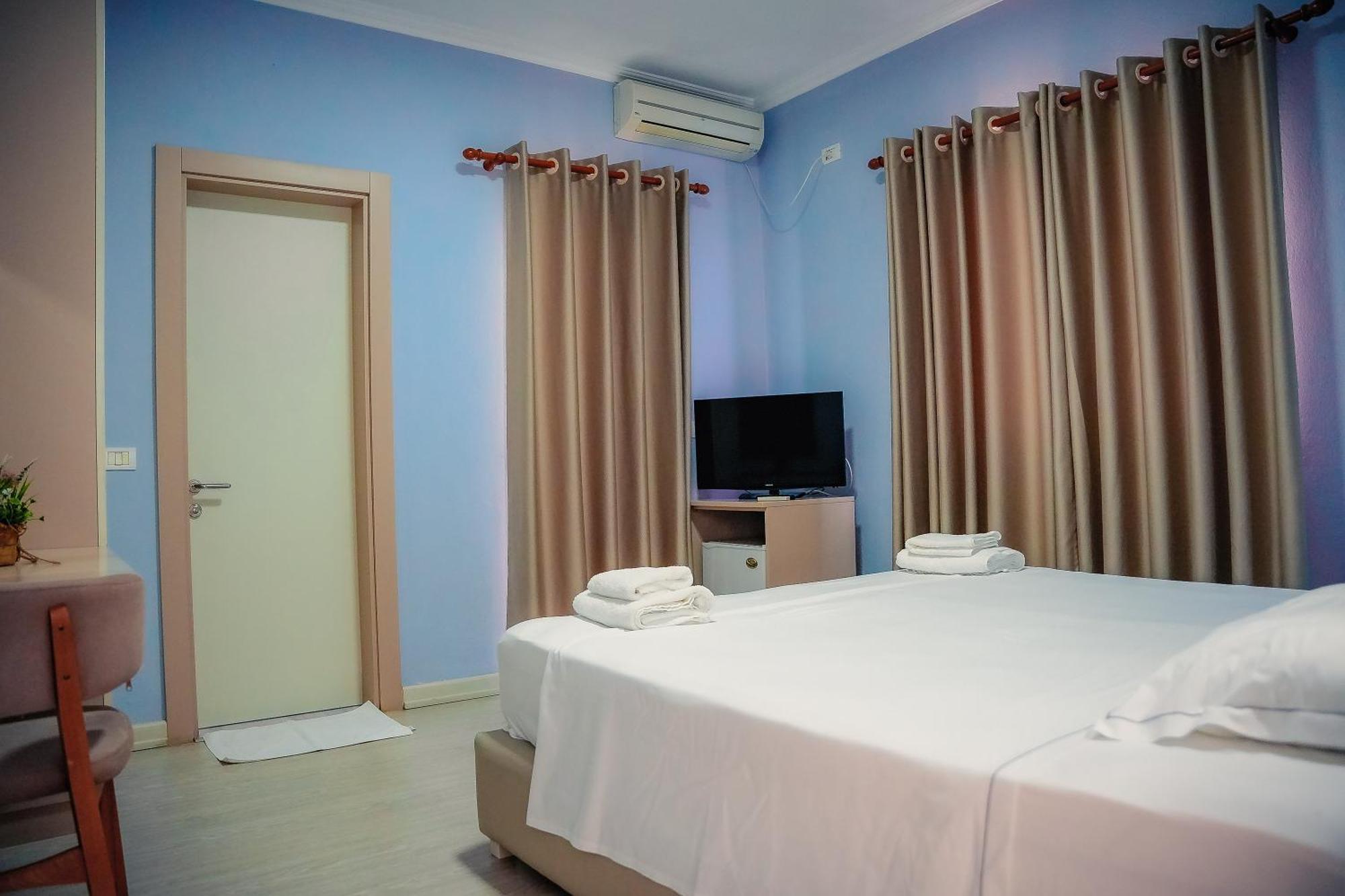 Hotel Andi Durrës Eksteriør bilde