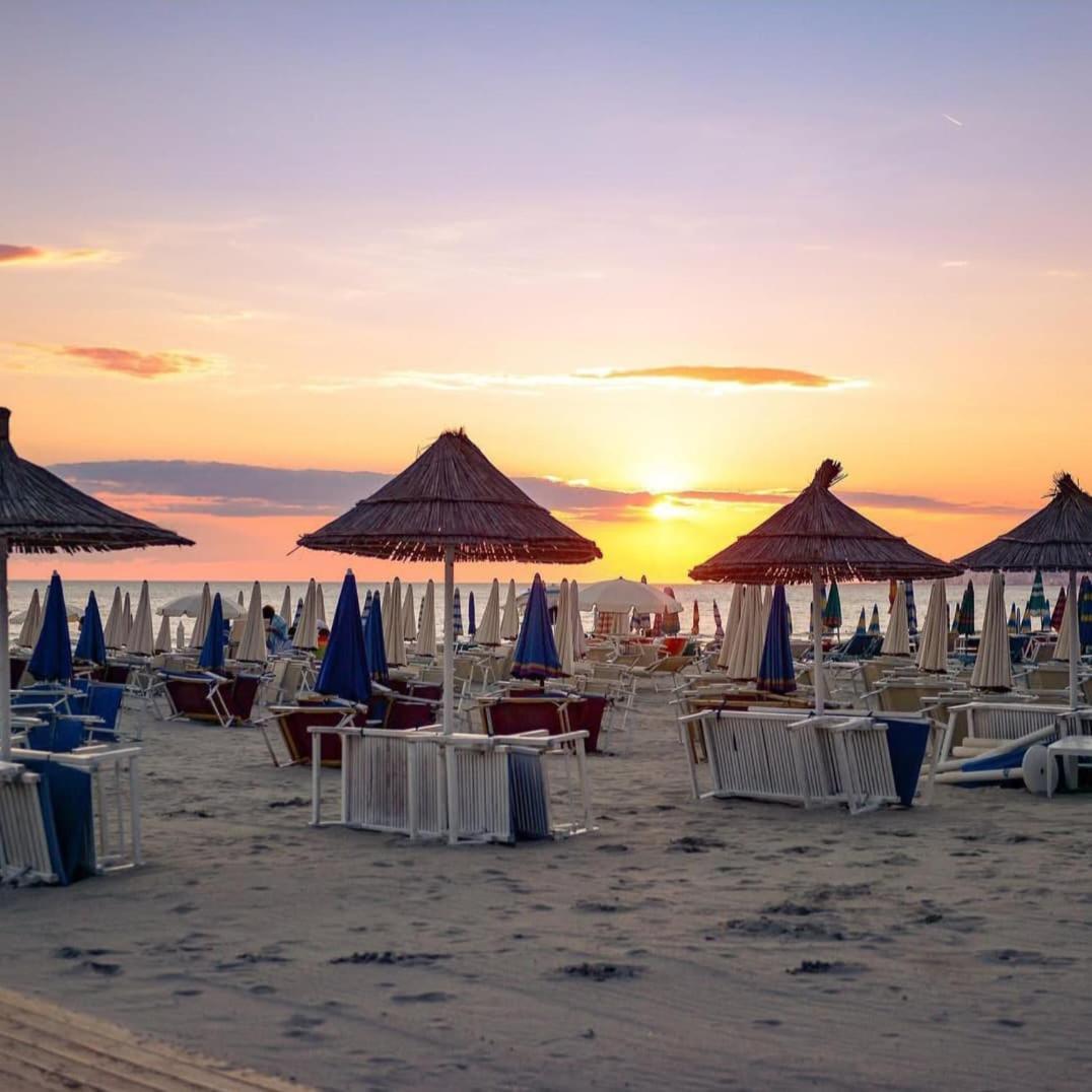 Hotel Andi Durrës Eksteriør bilde