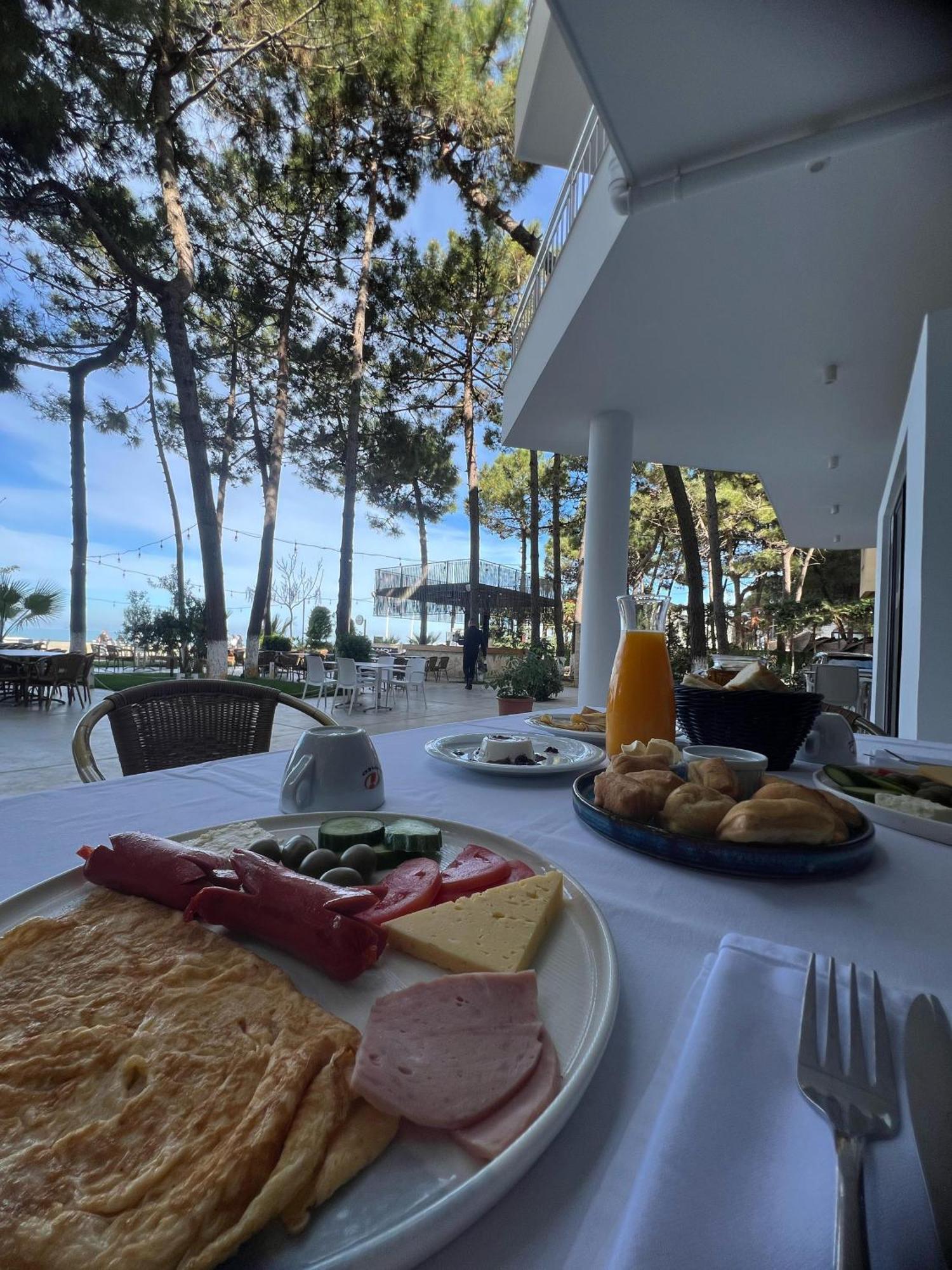 Hotel Andi Durrës Eksteriør bilde